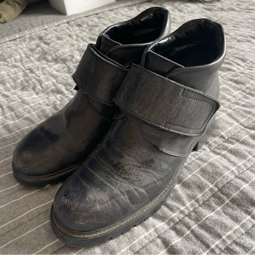 Leather Lug Sole Boots 8 - Picture 2 of 5